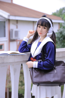 铃原爱蜜莉灰色毛衣